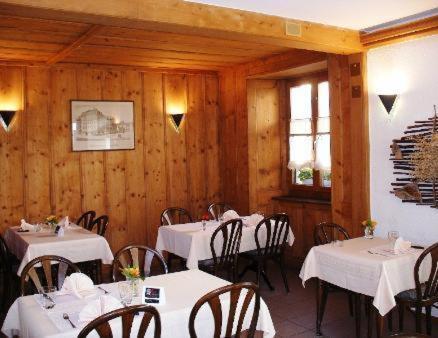 Chez Gilles Hotel Resto Bar Sa La Chaux De Fonds Εξωτερικό φωτογραφία